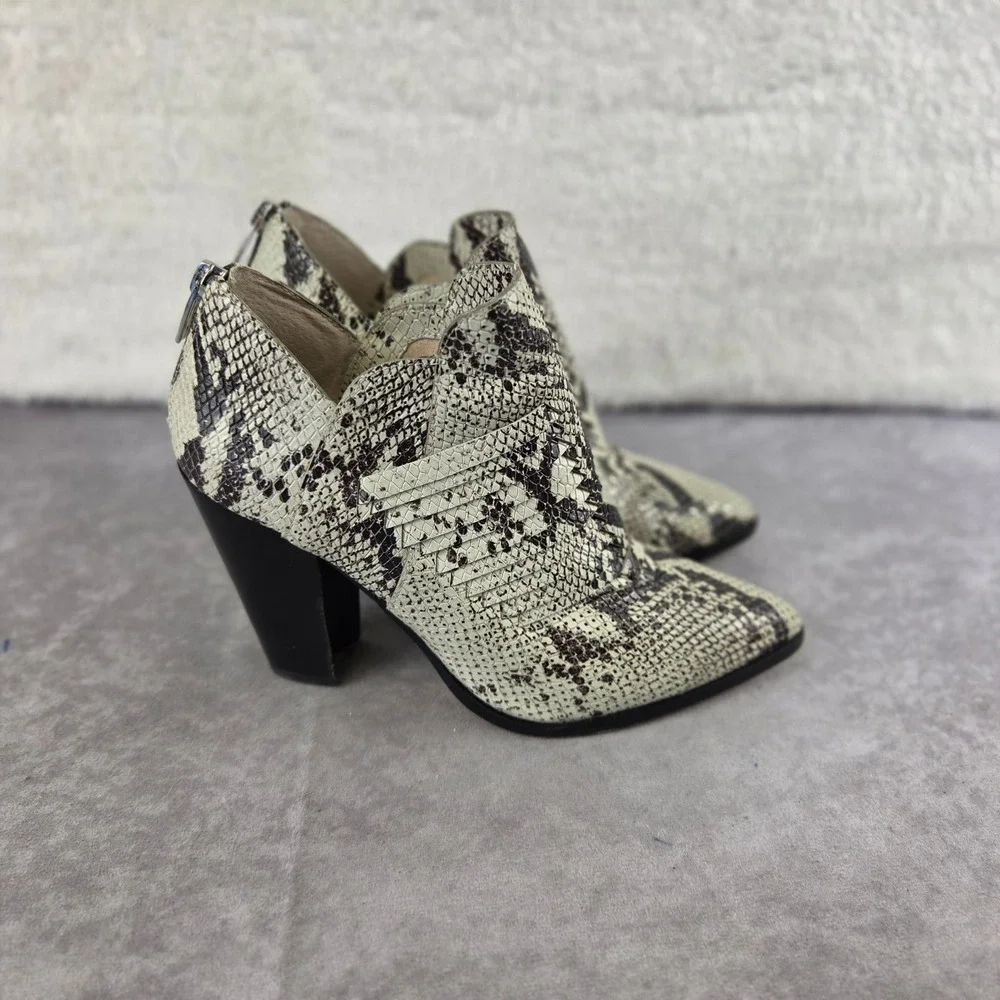 Vince Camuto Snakeskin Ankle Booties Pointed Toe Cone Heel Cream Black 8.5M